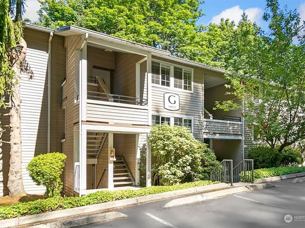 10022 NE 120th Lane #G301, Kirkland, WA 98034