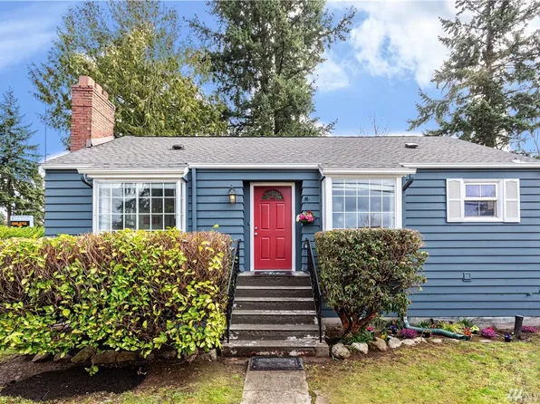 12832 Ashworth Ave N, Seattle, WA 98133