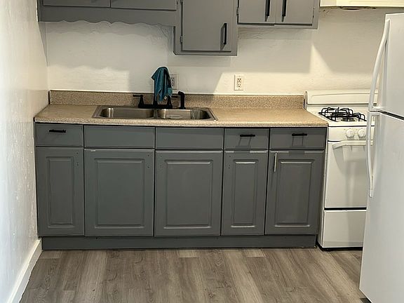 2nd image of 6207 S Morris Blvd Unit 2