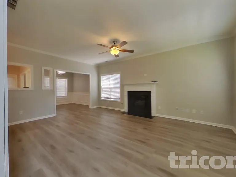 311 Turtle Pointe Dr — Photo 4