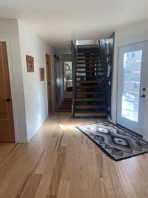3 bed, 3.5 bath, 1900 sqft, $3,500 — Photo 3