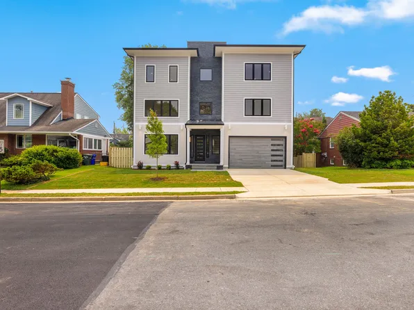 6424 29th St N, Arlington, VA 22207