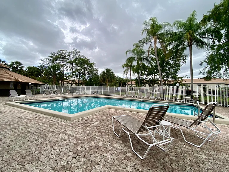 9035 Vineyard Lake Dr — Photo 13