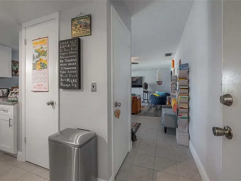 8812 Bay Pointe Dr #D202 — Photo 5