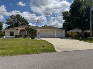 460 Encarnacion St, Punta Gorda, FL 33983