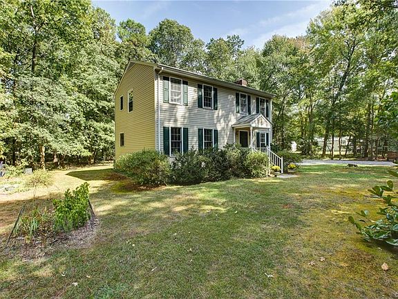 3rd image of 9405 Sherry Ln