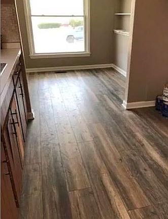 4th image of 7400 Traymore Ave