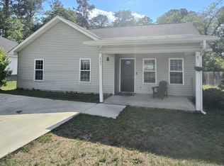 823 N Main St, Statesboro, GA 30458