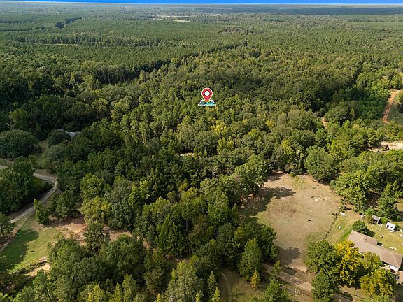 3rd image of 2268 Masters Rd