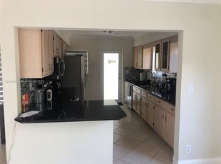 2532 NE 27th Ave #1, Fort Lauderdale, FL 33305