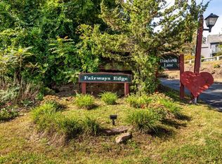 6 Danforth Ln, Rocky Hill, CT 06067