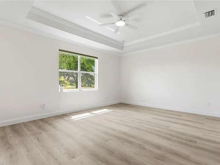 2290 Vermont Ln — Photo 14