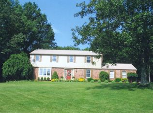 3881 Grove Rd, Gibsonia, PA 15044