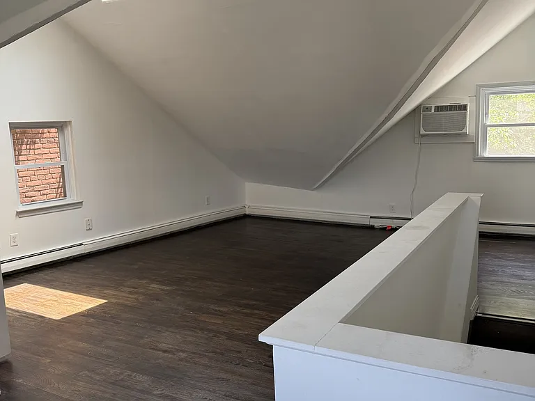 140 Union St — Photo 7
