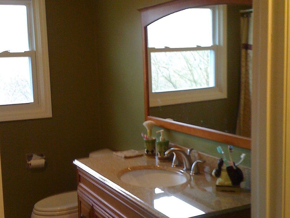 2nd image of 320 Poplar Grove Rd