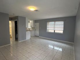 5891 NE 18th Ave, Fort Lauderdale, FL