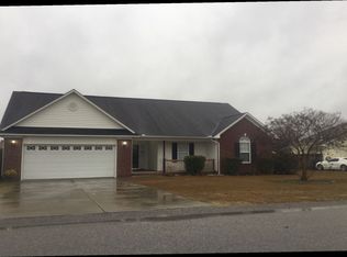 302 Eastfield Dr, Raeford, NC 28376