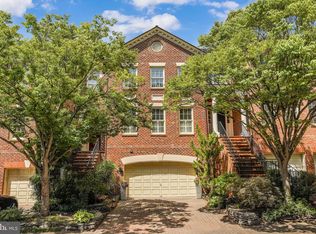 2005 Mayfair McLean Ct, Falls Church, VA 22043