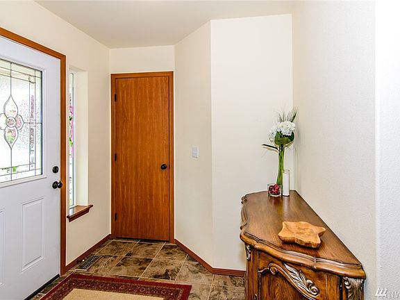 3rd image of 15325 Chad Dr SE