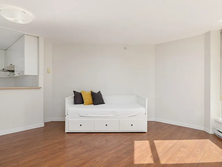 4567 Hazel St #902 — Photo 3