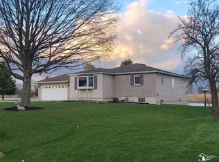 7802 Swan Creek Rd, Newport, MI 48166