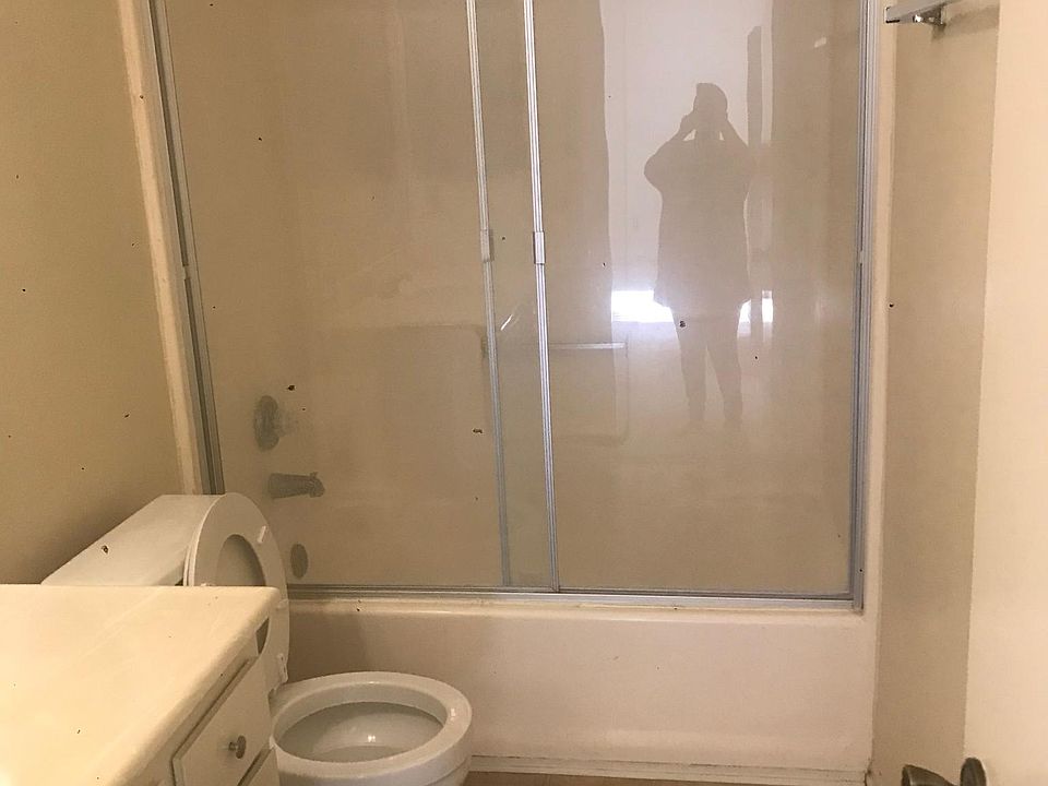 1st image of 14118 Cordary Ave APT 15
