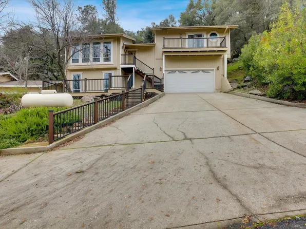 18864 Jayhawk Dr, Penn Valley, CA 95946