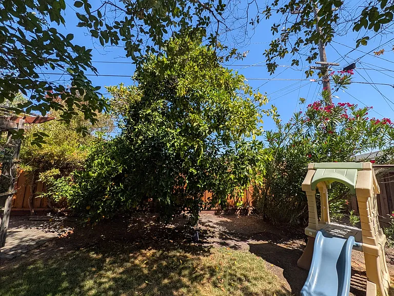 639 Azevedo Ct — Photo 46