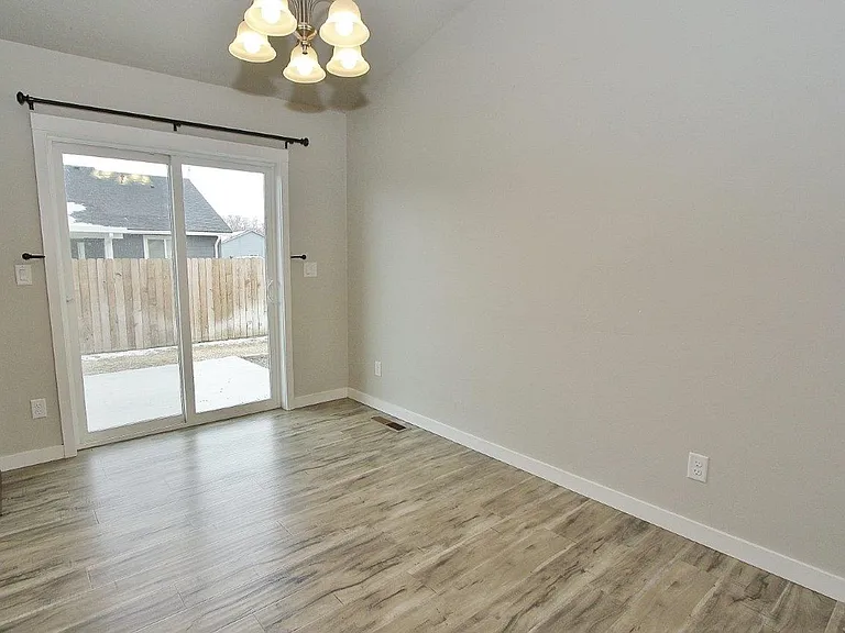302 Rio Grande Ct — Photo 10