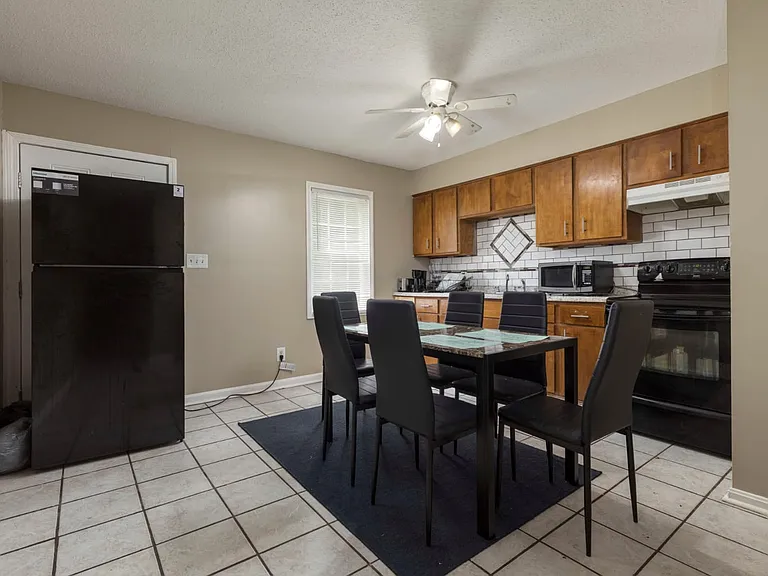 1214 S Preston St #2 — Photo 1