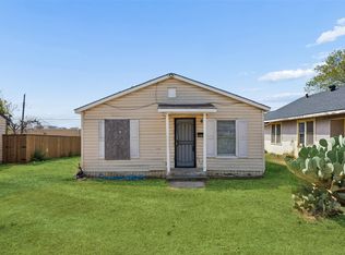 1224 E Morningside Dr, Fort Worth, TX 76104