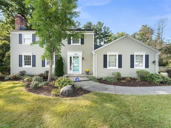 1912 Stoney Hill Dr, Hudson, OH 44236