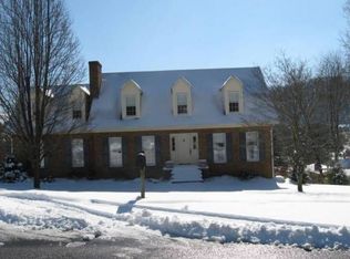 150 Par Pl, Abingdon, VA 24211