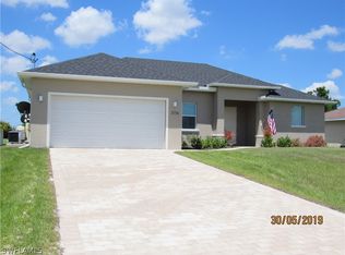 3716 NE 12th Place Cpe, Coral, FL 33909