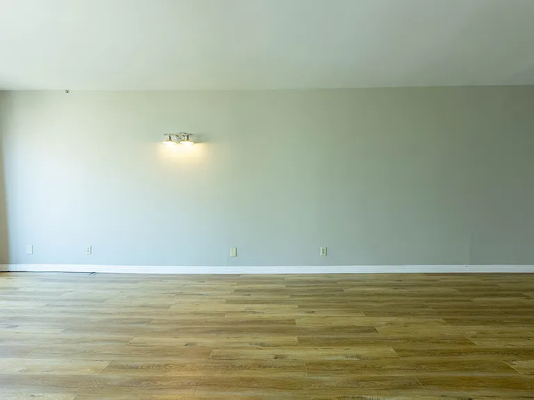 5125 Harold Way #202 — Photo 9