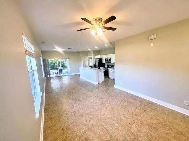 12219 De Moya Dr — Photo 5