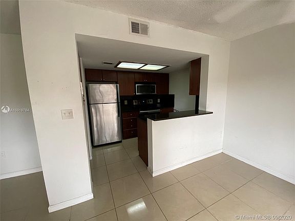 5th image of 8412 Coral Lake Way #8412