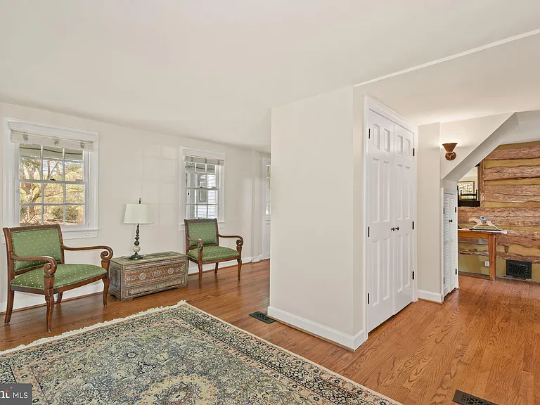 326 Walker Rd — Photo 20