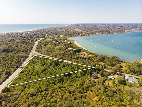 3rd image of 16 E Lake Dr