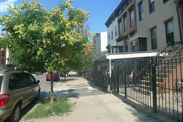 Rented by Level Group | media 23