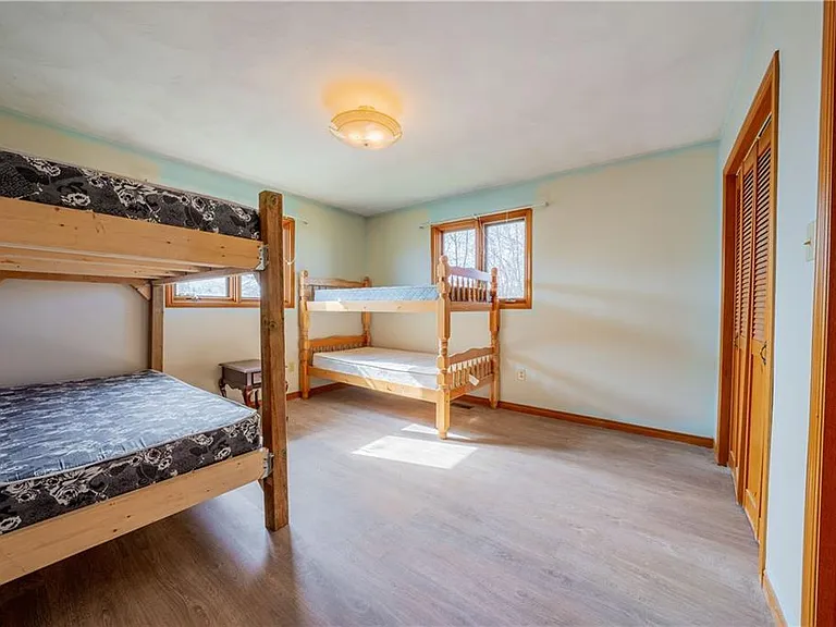 5213 Governors Rd — Photo 10