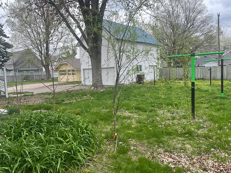 605 S Main St — Photo 24
