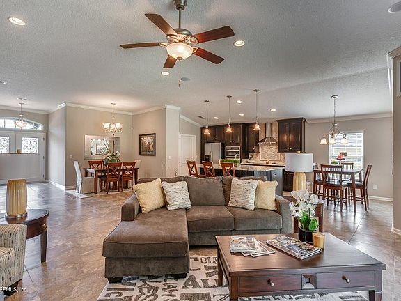 4th image of 183 Balvenie Dr