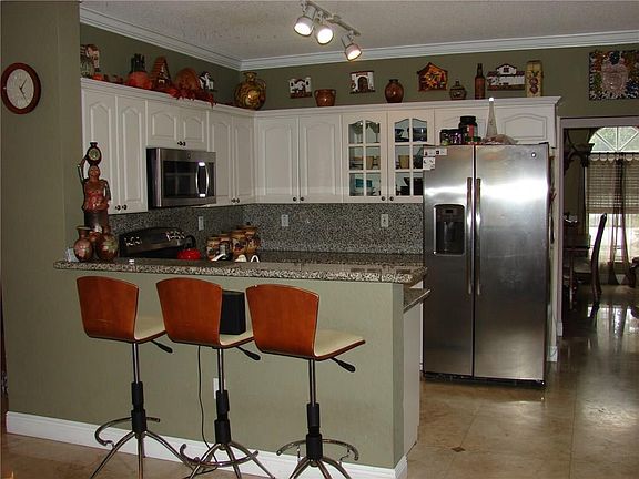 2nd image of 468 E Garden Cove