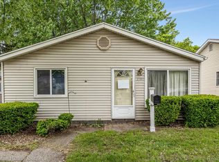 27441 Delton St, Madison Heights, MI 48071
