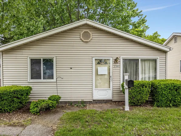 27441 Delton St, Madison Heights, MI 48071