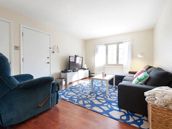 4th image of 609 Park St #1