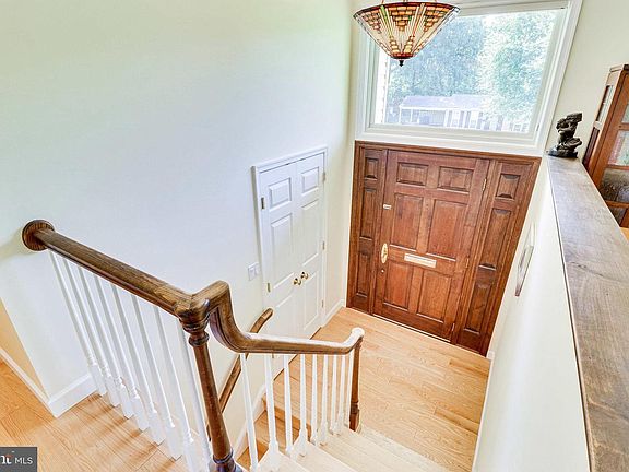 4th image of 8606 Sinon St