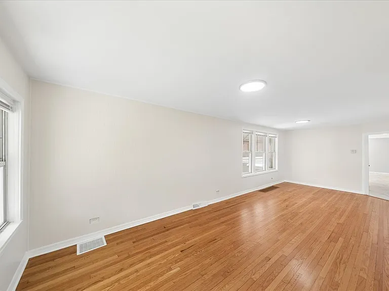 2044 N Newland Ave #1 — Photo 3