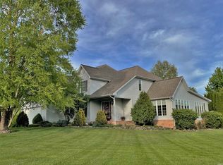 272 S Pyracantha Cir, Santa Claus, IN 47579